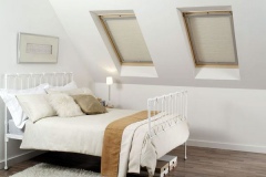 honeycomb-pleated-velux-blinds-closed